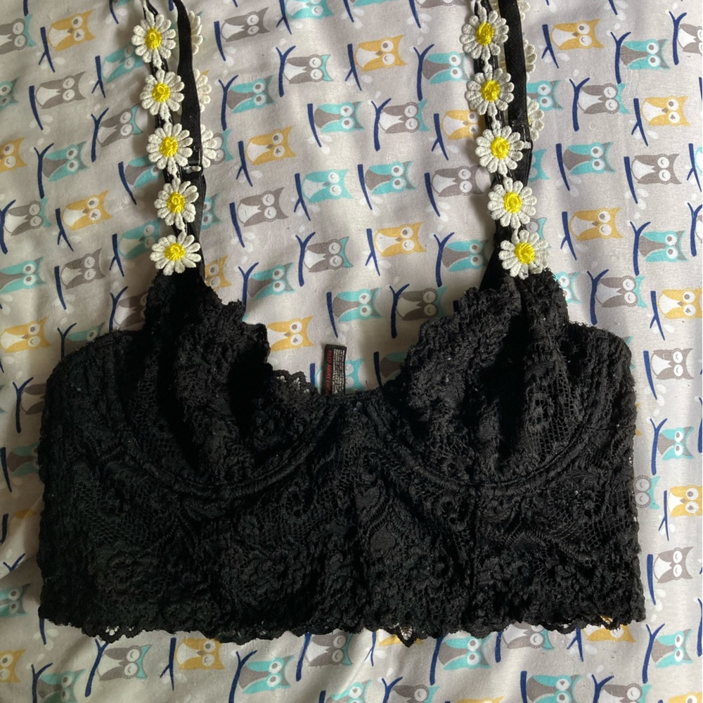 Adorable Black Lace Bralette size M